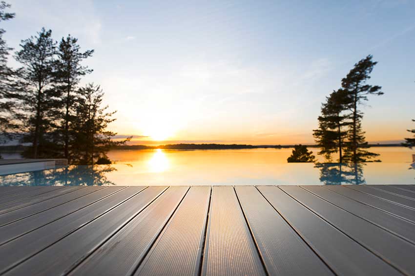 Terrasse au soleil couchant