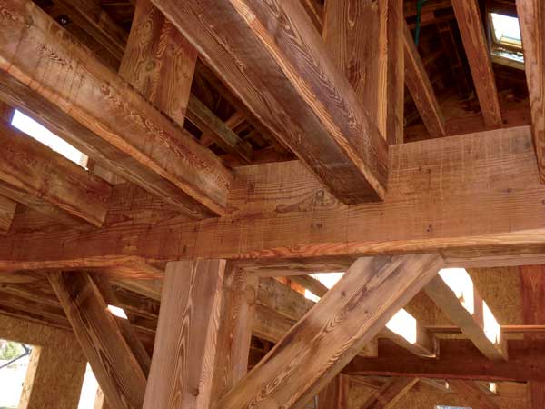 Henry Timber - photos de bois de charpente brut